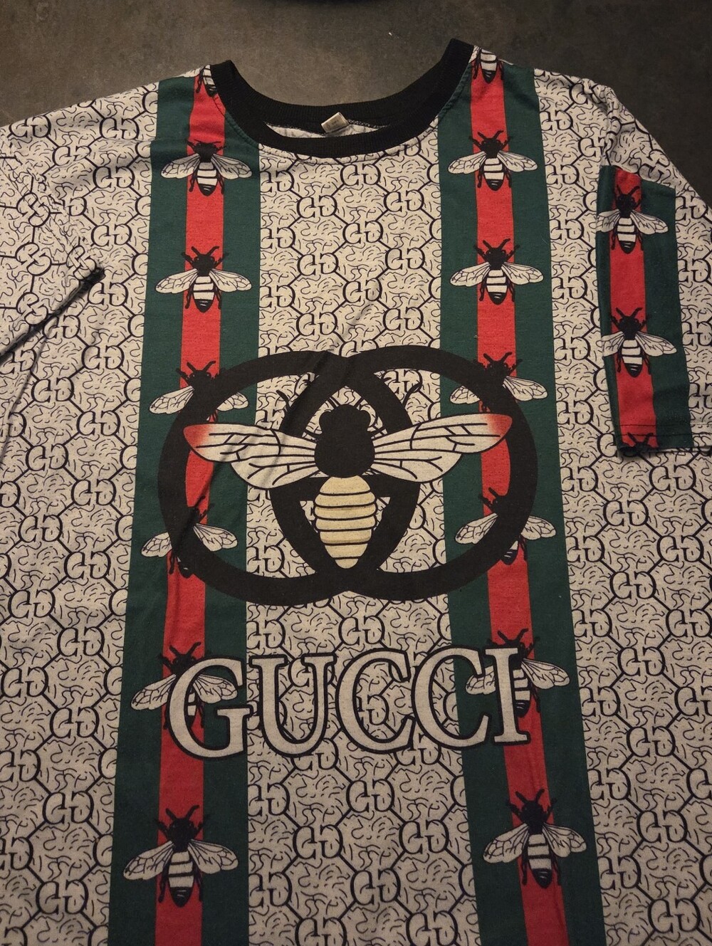 Luxe Bee Stripe Oversized Graphic Tee Streetwear Unisex XL Vibes